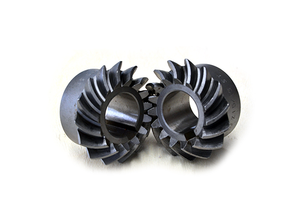 螺旋传动齿轮